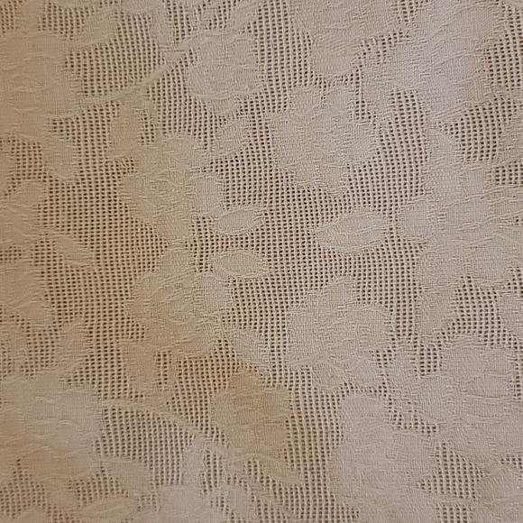 Vintage tablecloth and napkins - Picture 2 of 4